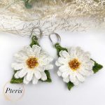 Bring the fresh, cheerful spirit of a summer meadow to your jewelry collection with our 3D Daisy Embroidery Design. We specifically developed this Freestanding Lace (FSL) project to help you craft realistic, high-relief daisies that work beautifully as earrings, pendants, or elegant brooches. This versatile 3D Daisy Embroidery Design captures the classic beauty of white petals and golden centers in every stitch.