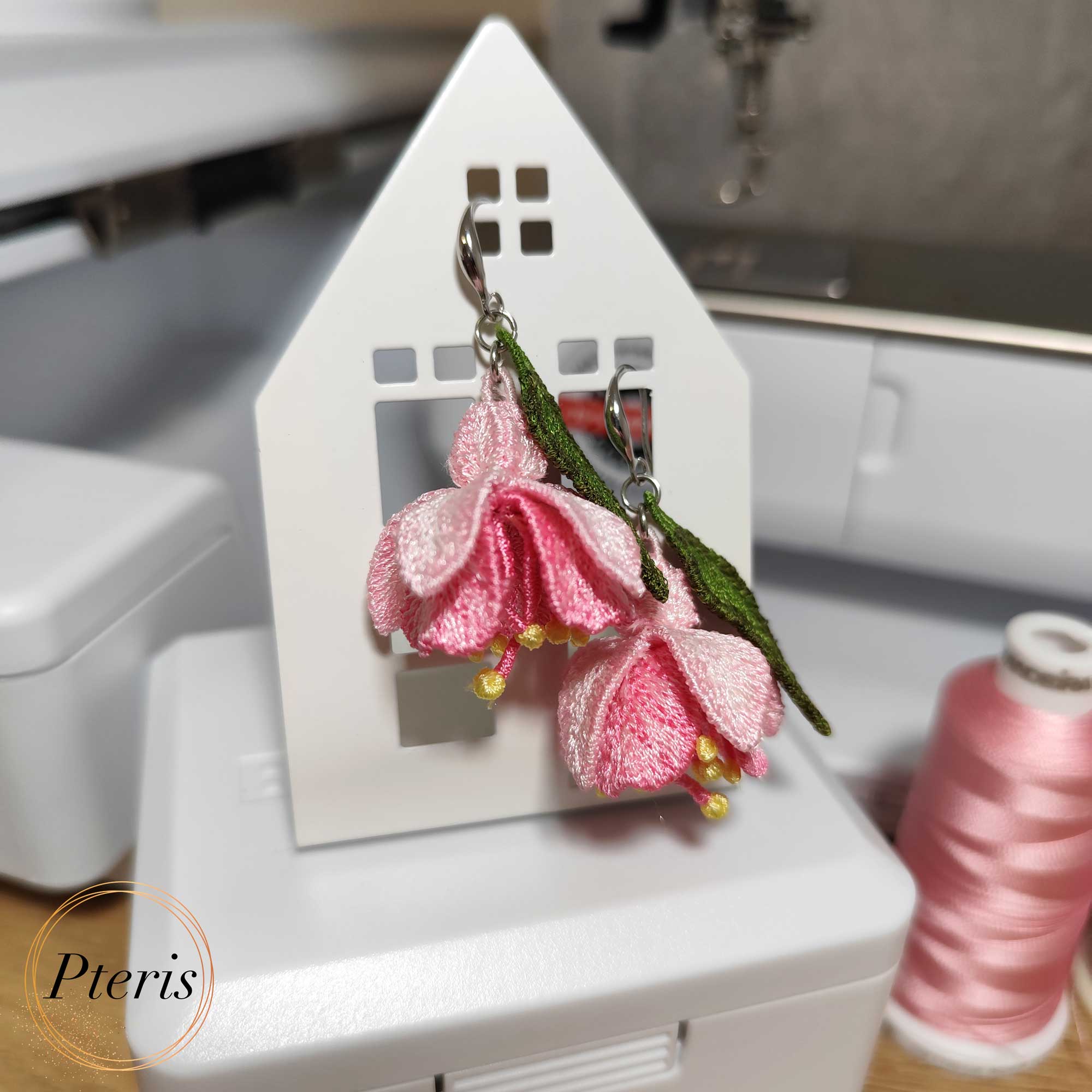 FSL 3D Fuchsia Flower - Freestanding Lace Machine Embroidery Set - Image 2