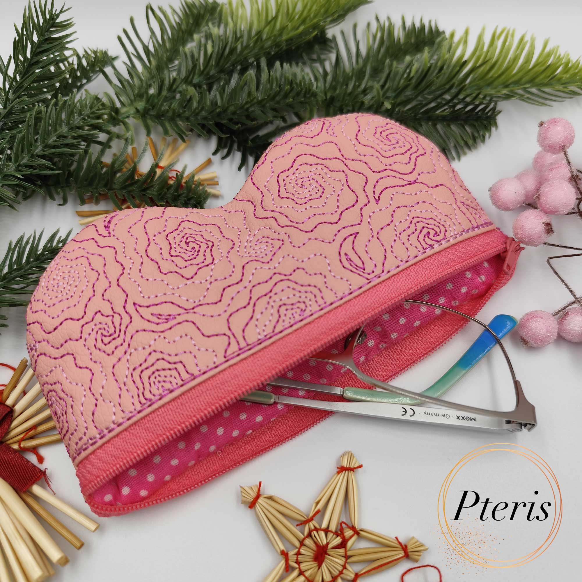 ITH Quilted Rose Glasses Case embroidery design with pink faux leather and zipper