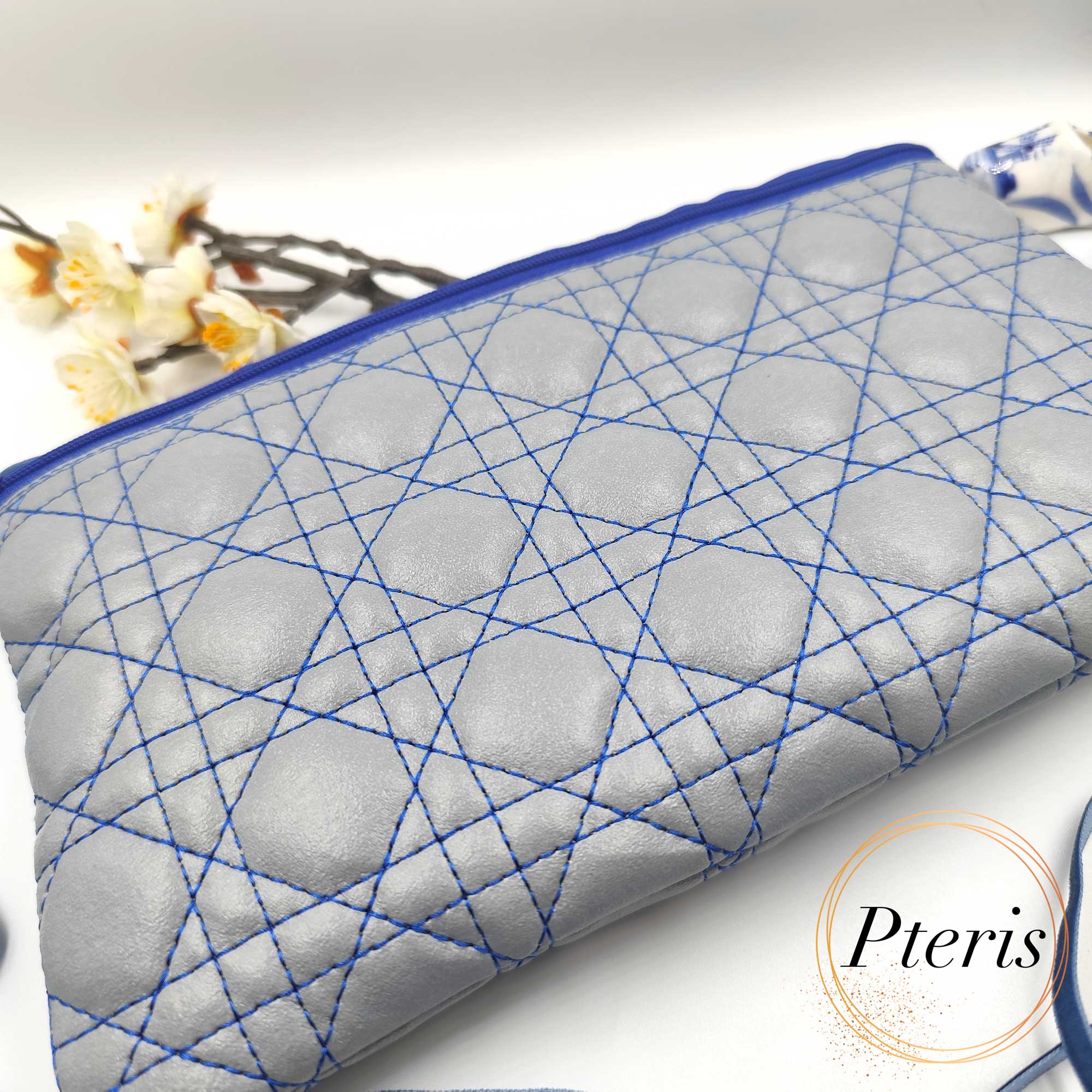 Quilted Zipper Pouch ITH Embroidery Design | 7 Sizes | Pteris