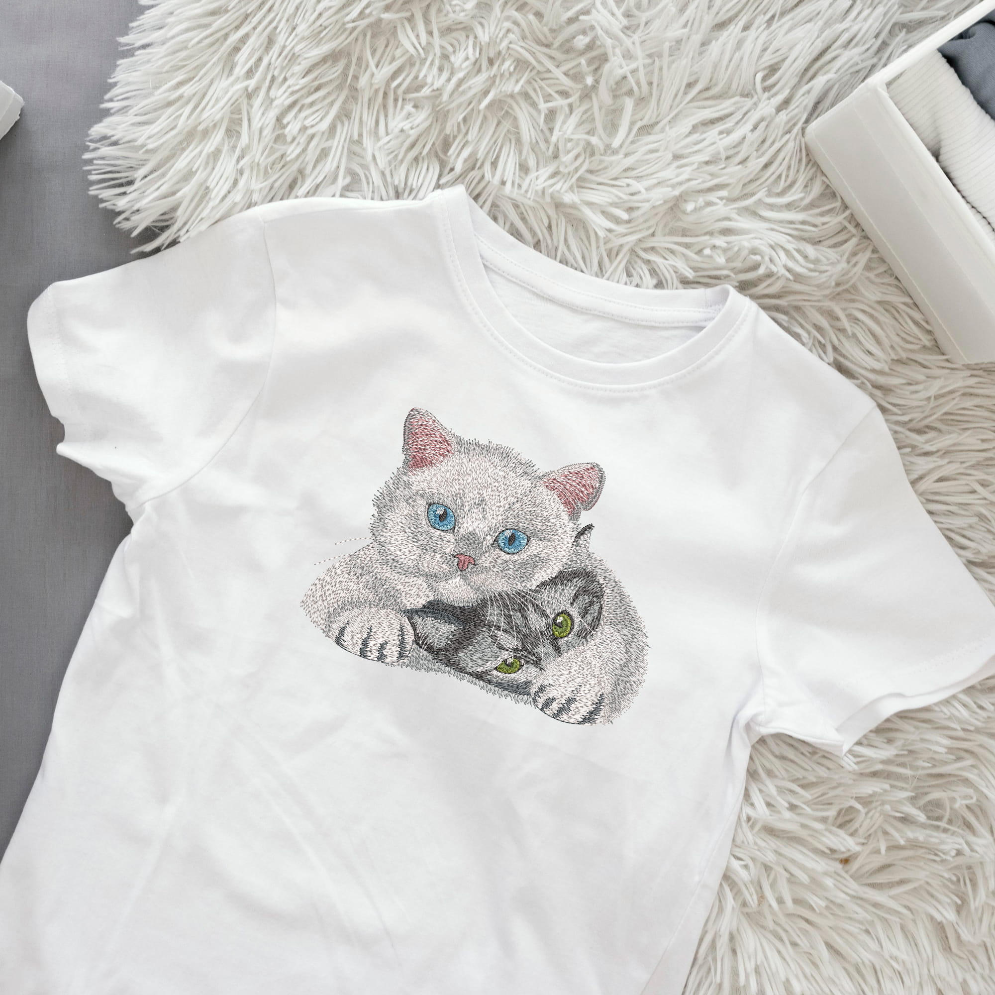 Elegant Cat Portrait - Detailed Feline Machine Embroidery Design - Image 3