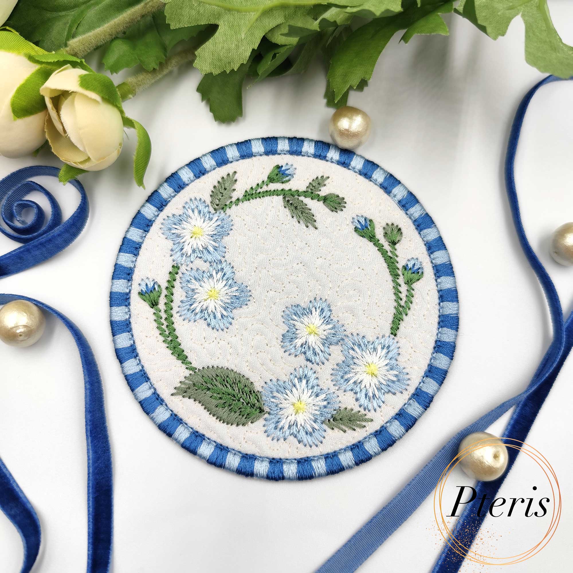 ITH Quilted Forget-Me-Not Coaster - In-the-Hoop Machine Embroidery Design - Image 2